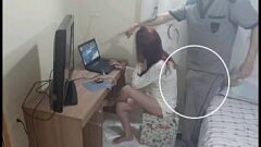 Putar Ibu rumah tangga menjadi nakal dengan Daring Handyman - Hardcore Public Encounter