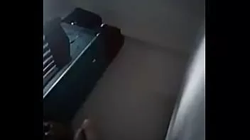 play सेक्सी दाई गृहस्वामी के साथ सेक्स का आनंद ले रही है