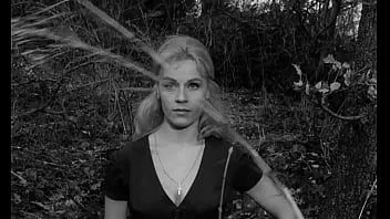 Afspelen De vampier en de ballerina legendado (1960)