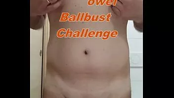 Riproduci Sfida ballbust con asciugamano caldo di tasterboy