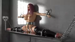 Riproduci Fetish di bondage in metallo 3D hardcore: azione nuova figa e tette