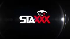 Redare Minunata pornostar Staxxx își face păsărica strânsă futută tare și se termină cu o esperma facială