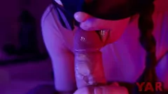 Reproduzir Boquete erótico apaixonado com gozada intensa: esposa chupando um pau grande em quarto de hotel com traição mascarada