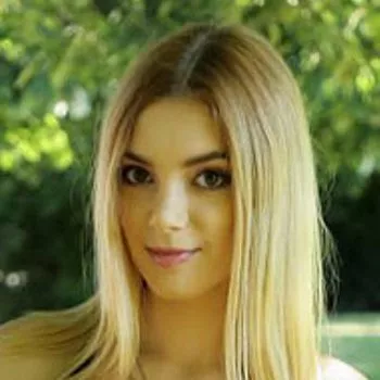 Bintang porno Paola Hard